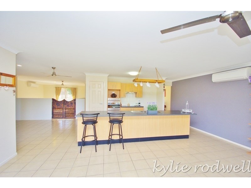 43 Borrowdale Court, Mundoolun QLD 4285