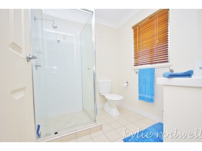 43 Borrowdale Court, Mundoolun QLD 4285