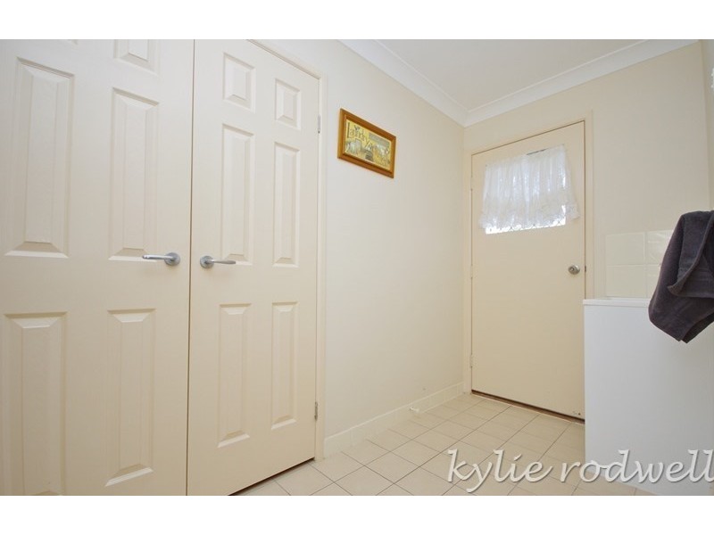 43 Borrowdale Court, Mundoolun QLD 4285