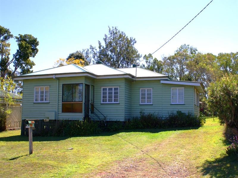 4 Delamore Street, Beaudesert QLD 4285