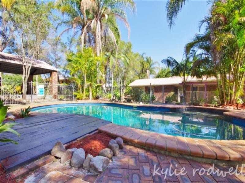 84 to 86 Tullamore Way, Gleneagle QLD 4285