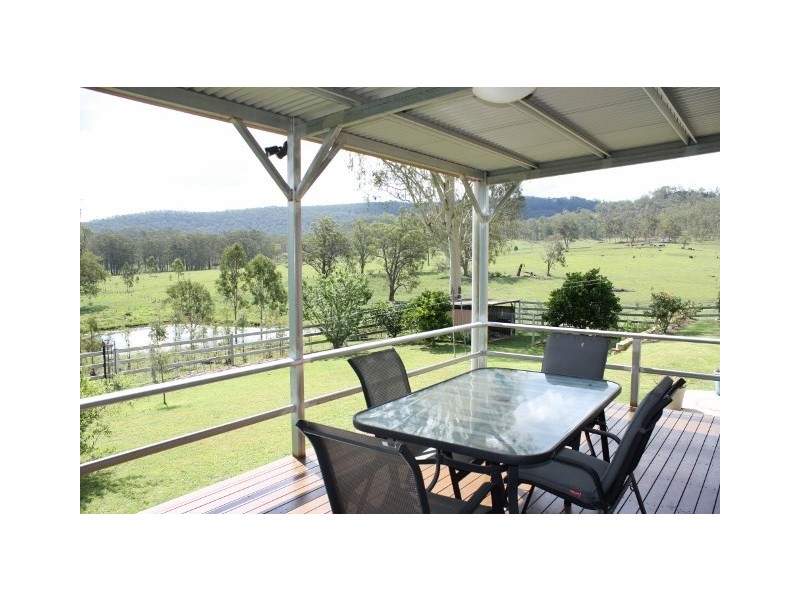 2-4 Hardgrave Street, Rathdowney QLD 4287
