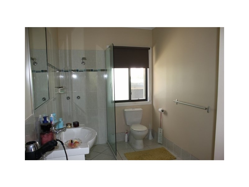 2-4 Hardgrave Street, Rathdowney QLD 4287