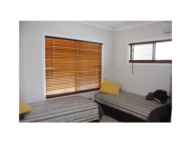 2-4 Hardgrave Street, Rathdowney QLD 4287