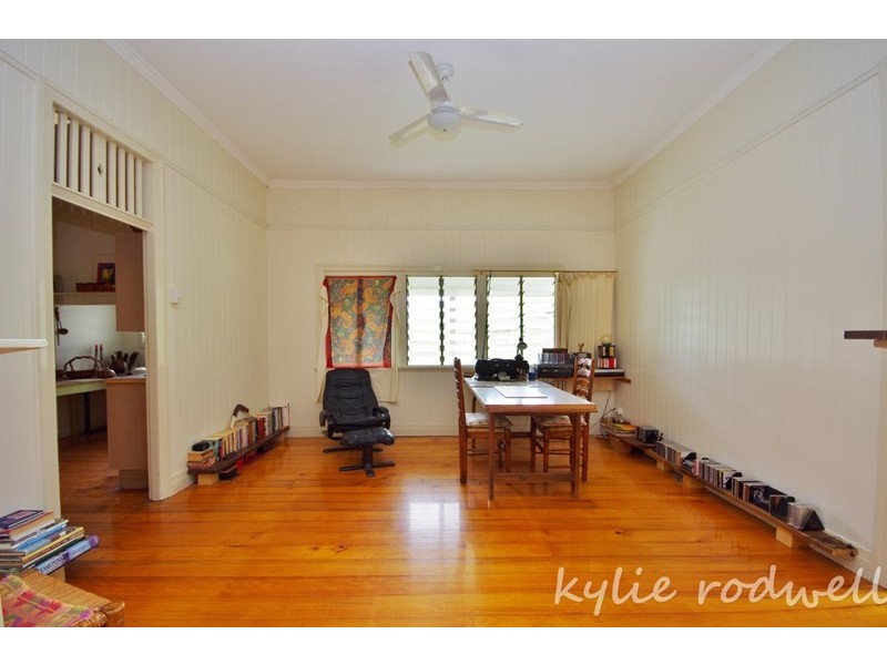 933 Carneys Creek Road, Croftby QLD 4310