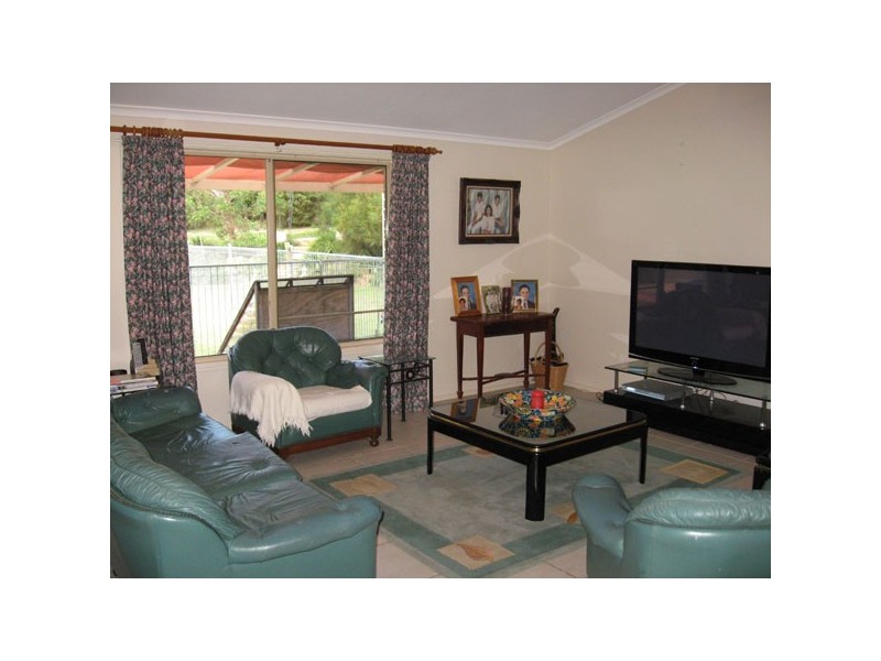 25-27 Walker Drive, Kooralbyn QLD 4285