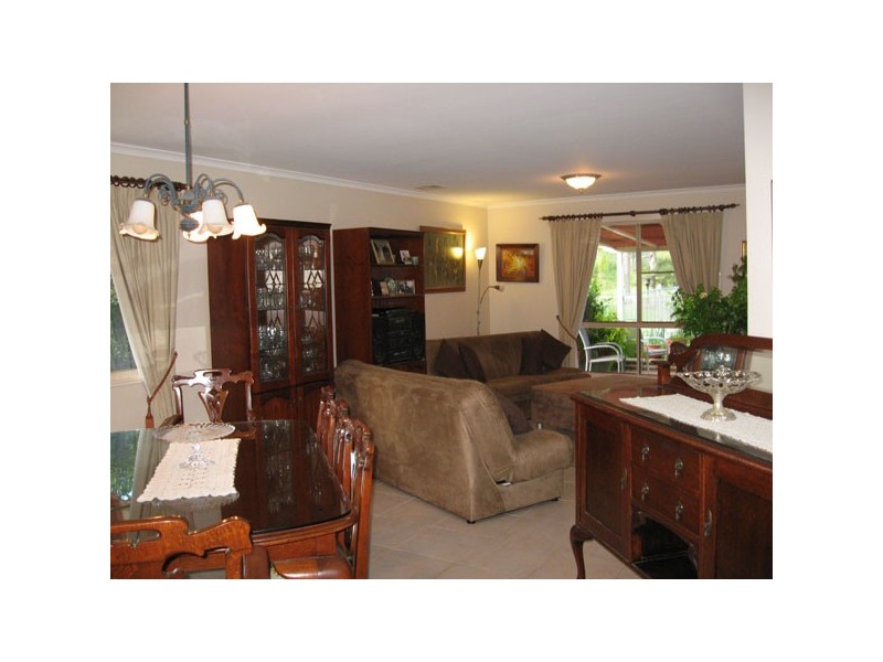 25-27 Walker Drive, Kooralbyn QLD 4285