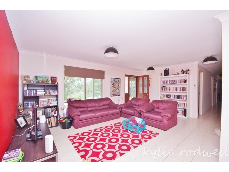 17 Barker Place, Kooralbyn QLD 4285