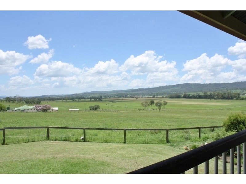 306 Tramway Road, Christmas Creek QLD 4285