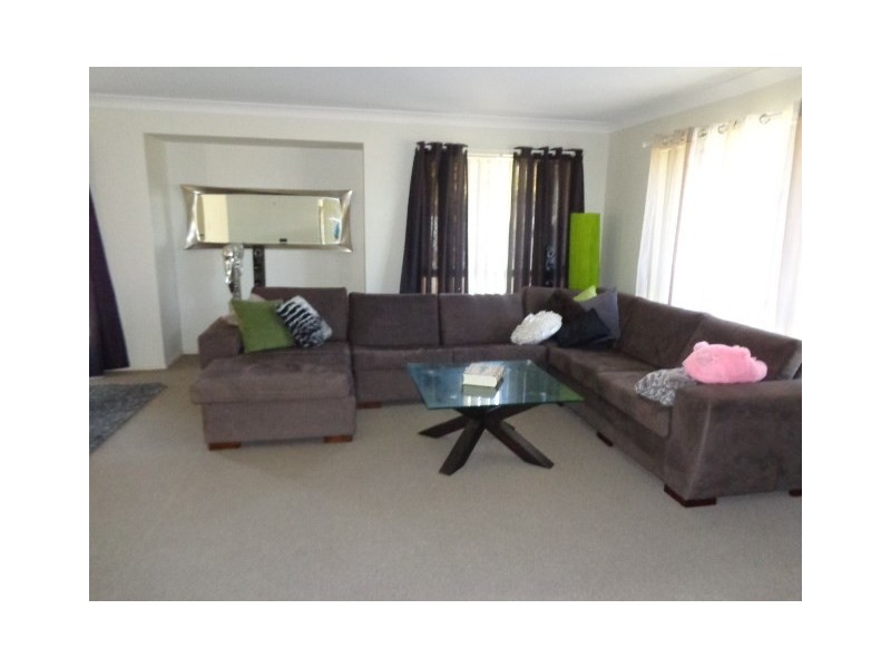 70 Meridian Way, Beaudesert QLD 4285