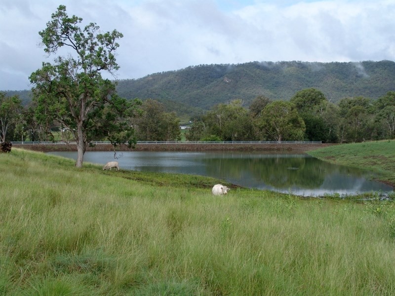 ‘Oakvale’ 181 Strong Road (off Fedamore Rd), Christmas Creek QLD 4285