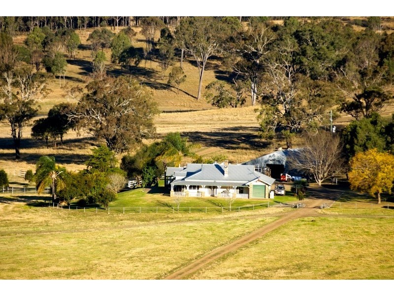 ‘Oakvale’ 181 Strong Road (off Fedamore Rd), Christmas Creek QLD 4285