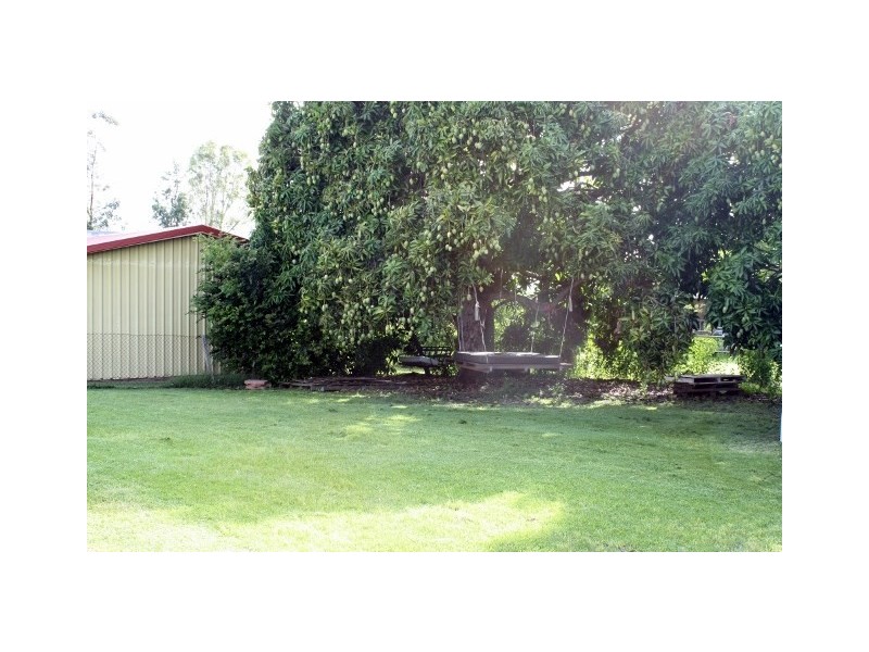8 Ecole Street, Beaudesert QLD 4285