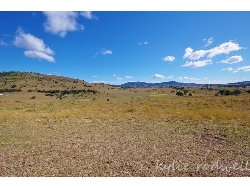 26 Milford Middle Road, Milford QLD 4310