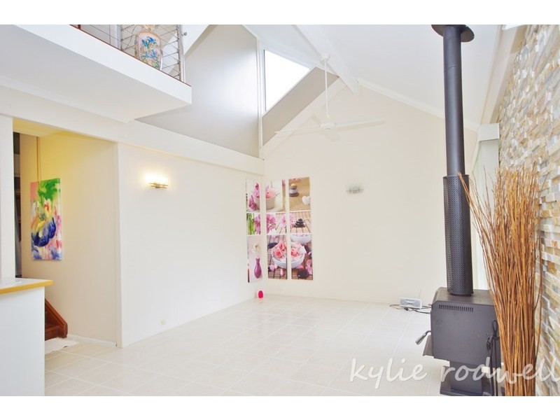 11 to 15 Yulgibar Close, Kooralbyn QLD 4285
