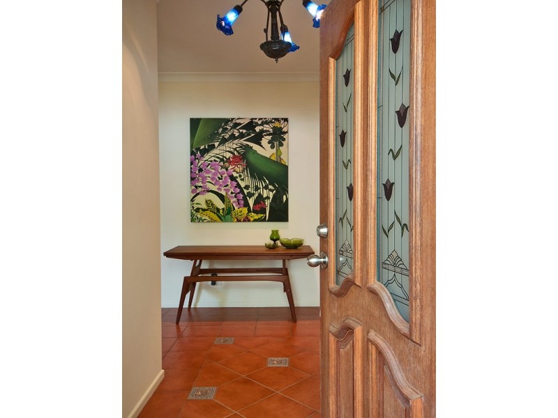 20 Beechmont Avenue, Tamborine Mountain QLD 4272