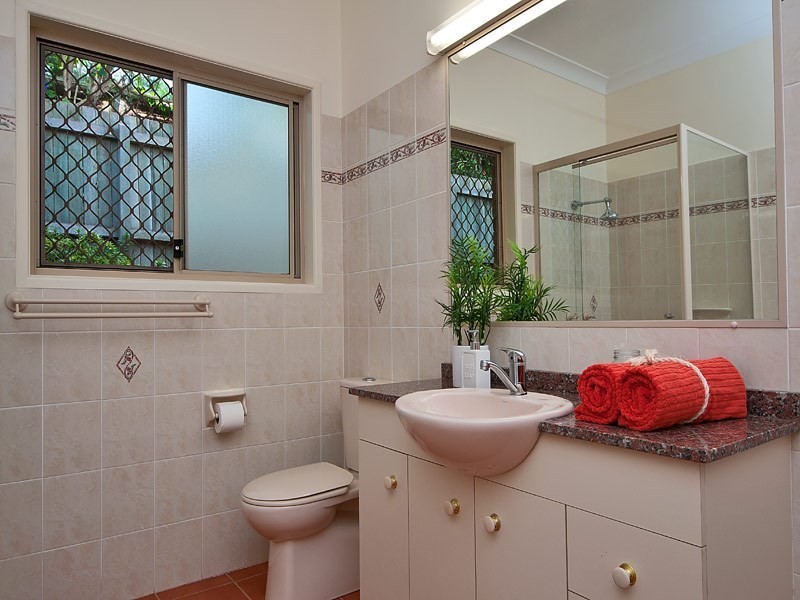 20 Beechmont Avenue, Tamborine Mountain QLD 4272