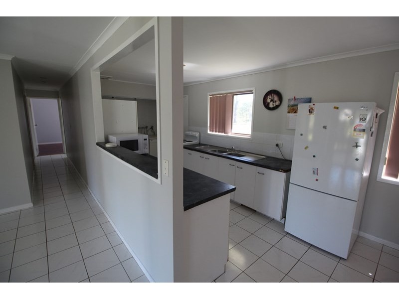 8 Spa Court, Beaudesert QLD 4285