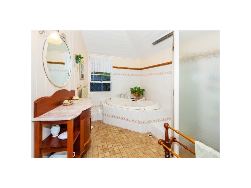 106 The Grange Road, Gleneagle QLD 4285