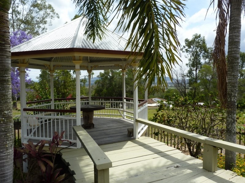 106 The Grange Road, Gleneagle QLD 4285