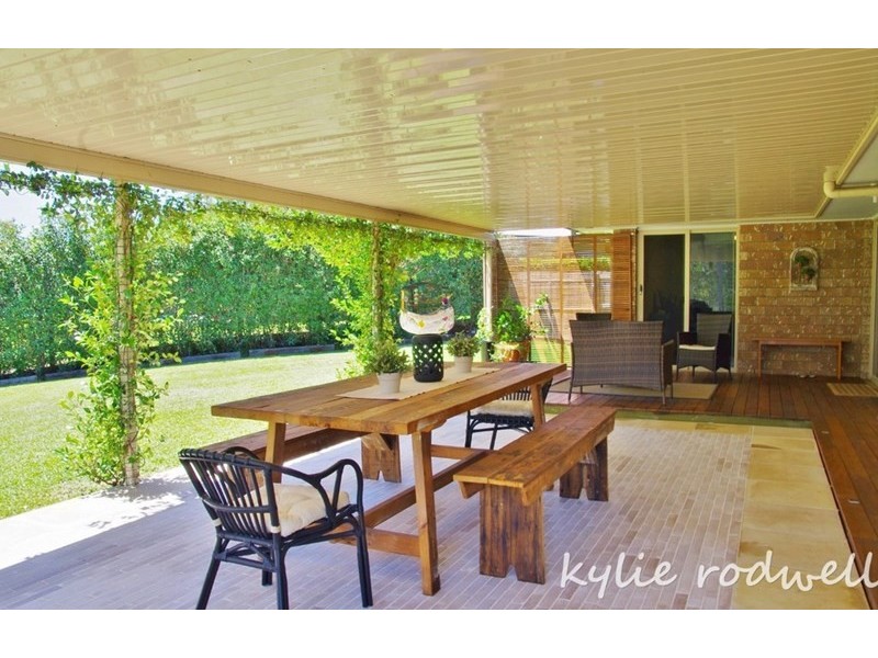 19 Paxton Court, Gleneagle QLD 4285