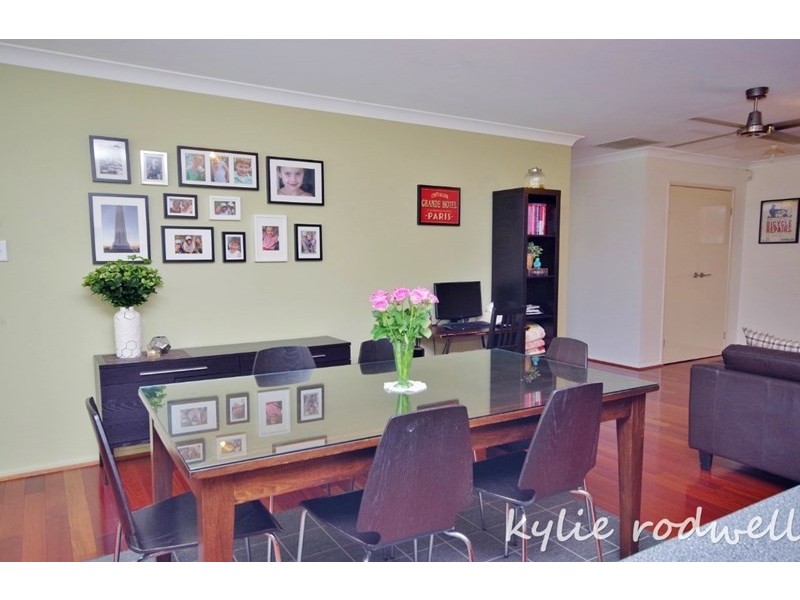 19 Paxton Court, Gleneagle QLD 4285