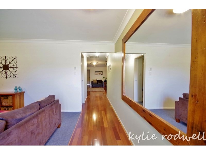 19 Paxton Court, Gleneagle QLD 4285