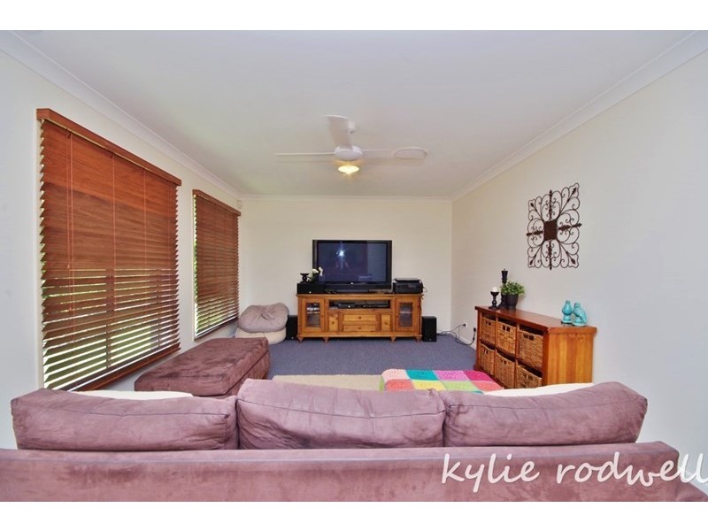 19 Paxton Court, Gleneagle QLD 4285