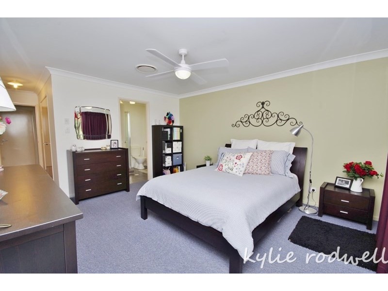 19 Paxton Court, Gleneagle QLD 4285