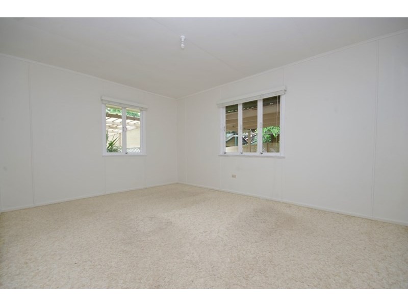 10 Anna Street, Beaudesert QLD 4285