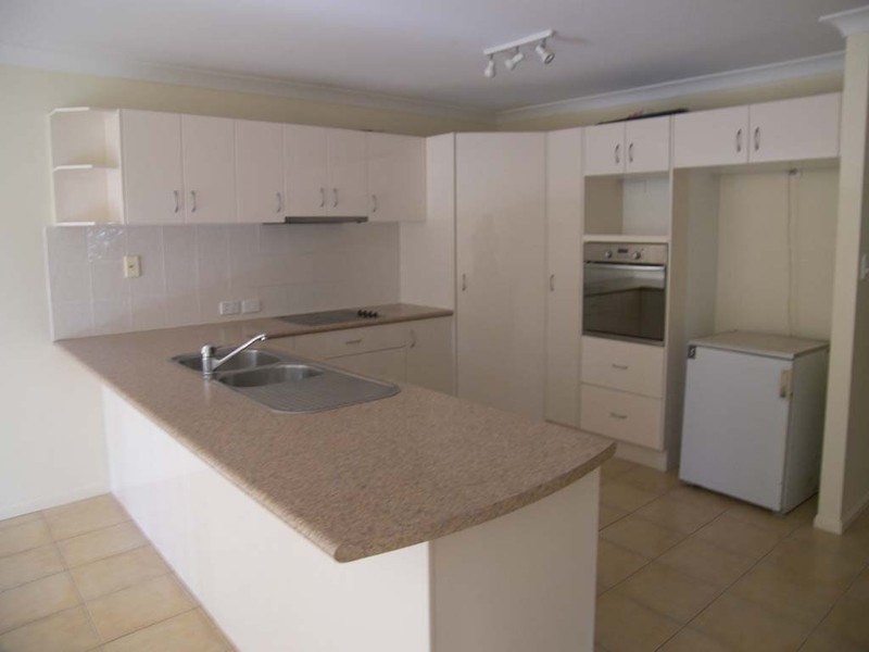 Kooralbyn QLD 4285