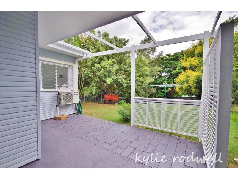 Unit 1 27 Hart Street, Beaudesert QLD 4285