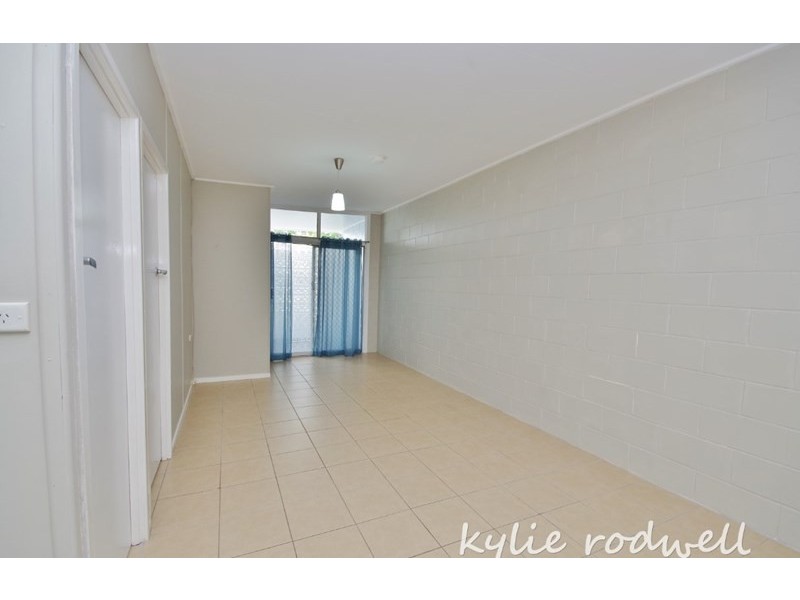 Unit 1 27 Hart Street, Beaudesert QLD 4285