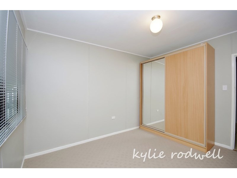 Unit 1 27 Hart Street, Beaudesert QLD 4285