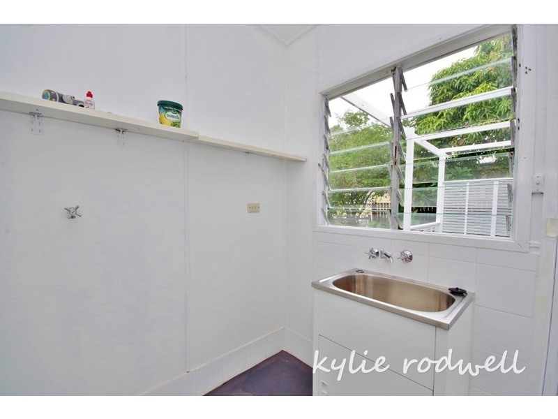 Unit 1 27 Hart Street, Beaudesert QLD 4285