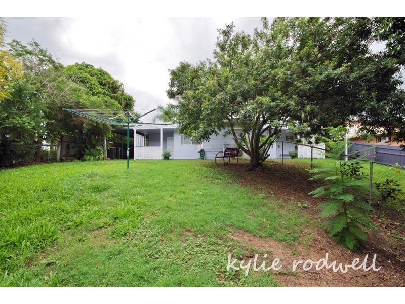 Unit 1 27 Hart Street, Beaudesert QLD 4285