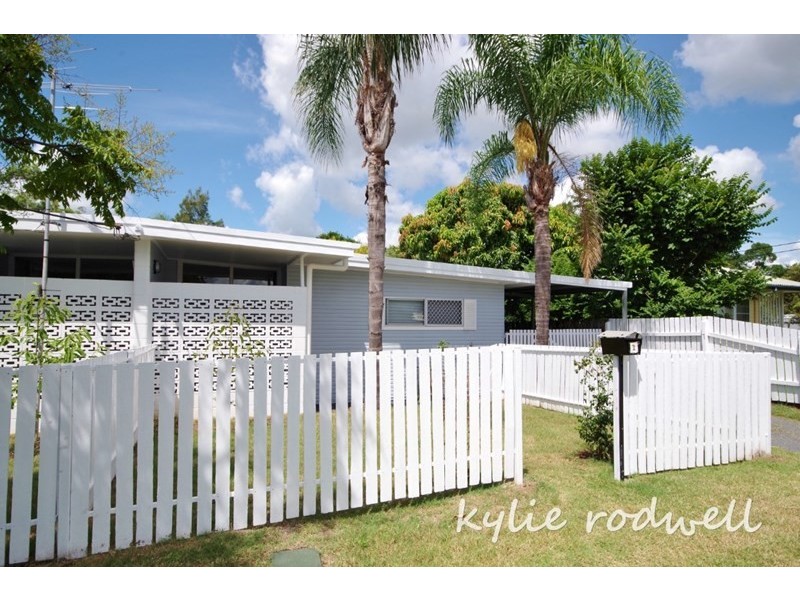 Unit 1 27 Hart Street, Beaudesert QLD 4285