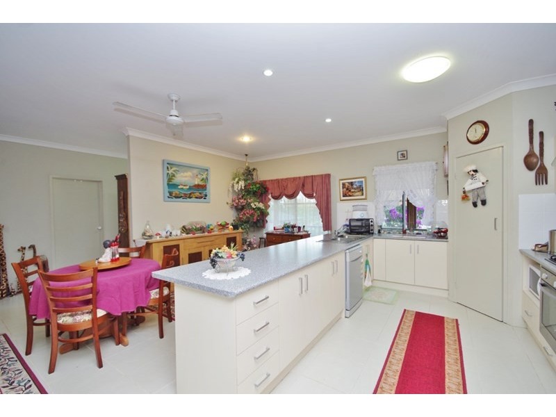 8 to 10 Peta Court, Cedar Vale QLD 4285