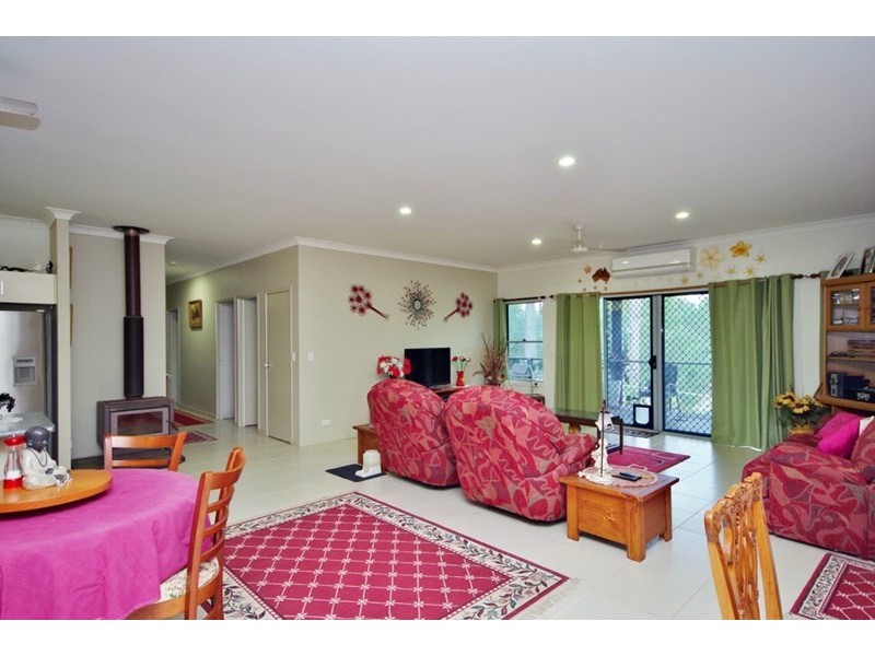 8 to 10 Peta Court, Cedar Vale QLD 4285