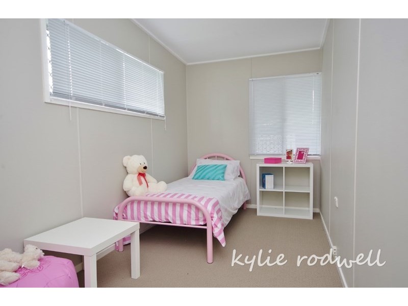 1 and 2 27 Hart Street, Beaudesert QLD 4285