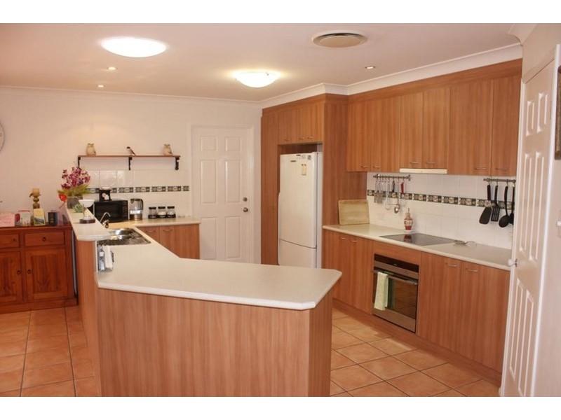 16 Kathleen Crescent, Beaudesert QLD 4285