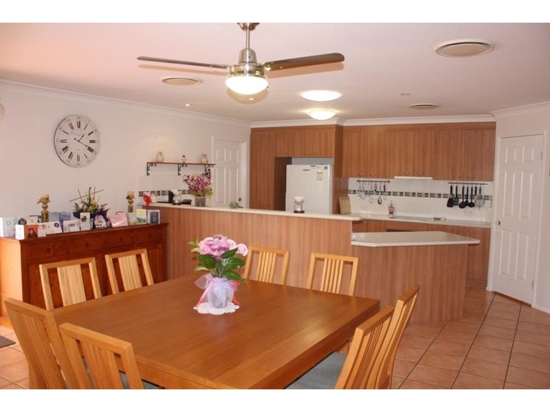 16 Kathleen Crescent, Beaudesert QLD 4285