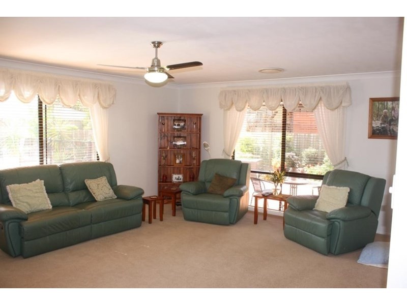 16 Kathleen Crescent, Beaudesert QLD 4285