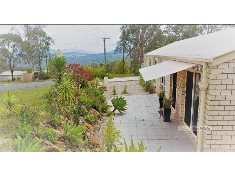 31-33 White Place, Kooralbyn QLD 4285