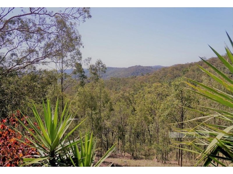 31-33 White Place, Kooralbyn QLD 4285