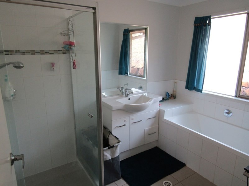 38 Hinchcliffe Drive, Kooralbyn QLD 4285