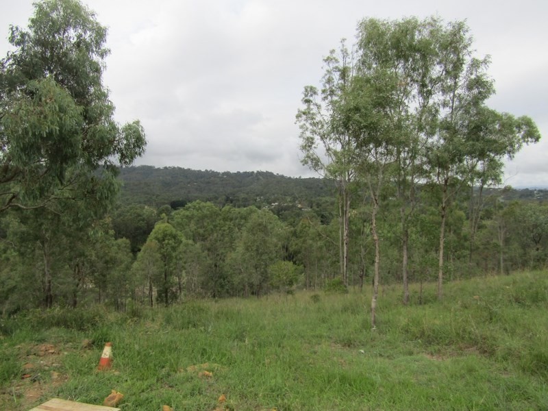 38 Hinchcliffe Drive, Kooralbyn QLD 4285