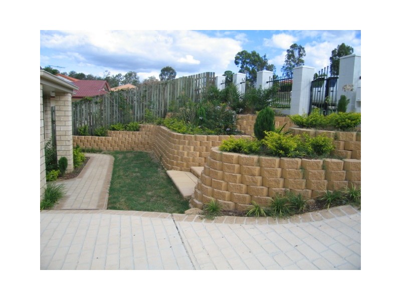 8 Serena Drive, Beaudesert QLD 4285