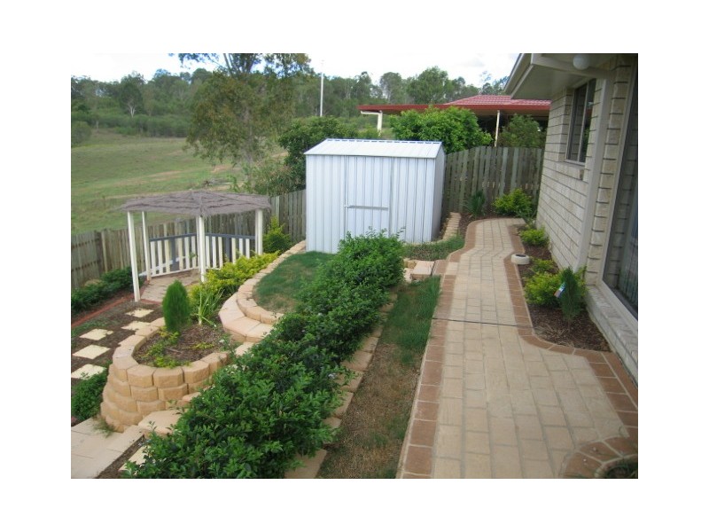 8 Serena Drive, Beaudesert QLD 4285