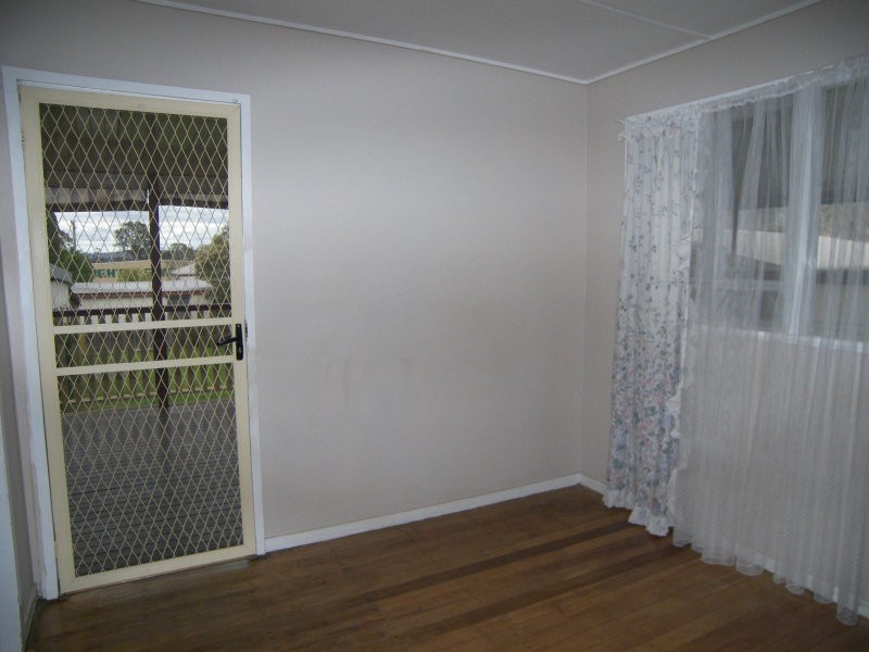 14 Pitt Street, Beaudesert QLD 4285